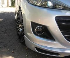 PARAKOLP I PERSHTATSHEM PER PEUGEOT 207 - 2