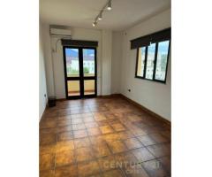 Ambient për zyra me qira në zonën e Ish Bllokut - 3