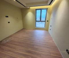 Disponojme Zyre per qira me vendndodhje tek rruga Mihal Duri - 3