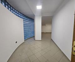 Japim zyre me qira ne Rrugen e Dibres prane qendres - 4