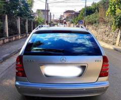 Mercedes- Benz C220 Cdi Manual 2005