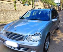 Mercedes- Benz C220 Cdi Manual 2005 - 4
