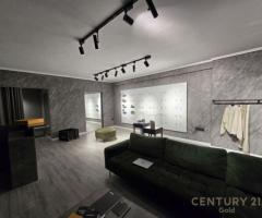 Ambjent komercial per shitje prane Pazarit te Ri! - 4