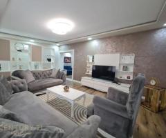 Për Qira: Apartament 3+1 me Kuzhinë të Veçuar - Stil Barok, Zona e Inxhinierisë Ndërtimit!