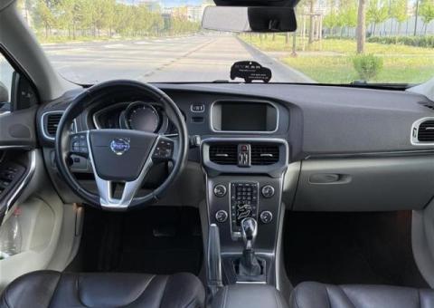 Shiteti Volvo V40  2.0 Naft - foto 3