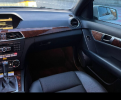 Mercedes-Benz C 300 - 10