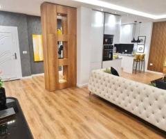 Shitet apartament ne tirane te Petro Nini afër Nobis - 3