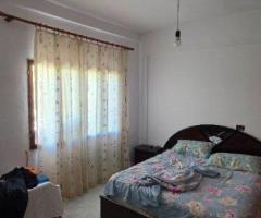 SHITET OSE JEPET ME QIRA SHTEPI PRIVATE NE QYTETI E LUSHNJES - 8