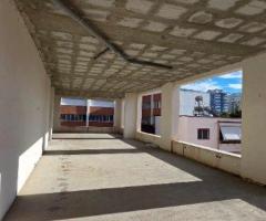 SHITET NJËSI KOMERCIALE MUNDËSI KTHIMI NË APARTAMENTE DHOMA QIRA QENDER QYTETI LUSHNJE - 2