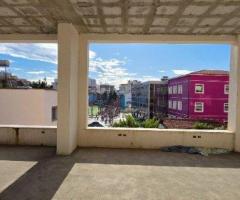 SHITET NJËSI KOMERCIALE MUNDËSI KTHIMI NË APARTAMENTE DHOMA QIRA QENDER QYTETI LUSHNJE - 6