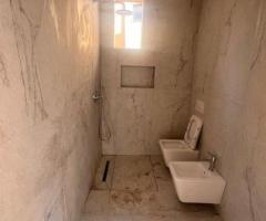 Vilë Twin me qera, Mbrapa Garden Building