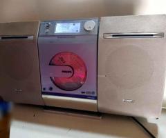 Philips MCM275. CD. Mp3 player. Radio Fm. Usb player. Aux. - 19 mij lek te vjetra.(Lexoni te dhenat - 4