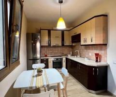 Jepet me qera Apartament 1+1