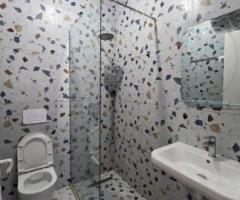 Apartament me qera ne tirane 1+1 te Ali Demi - 7