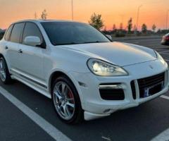 Porsche Cayenne GTS - 2