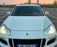 Porsche Cayenne GTS - 4