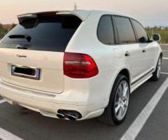 Porsche Cayenne GTS - 5