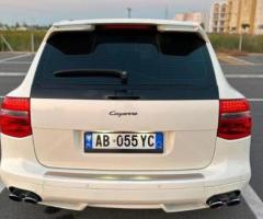 Porsche Cayenne GTS - 7