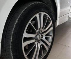 Range rover sport 2011 nderrohet ose shitet - 2