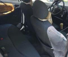TOYOTA YARIS 2000€ - 4
